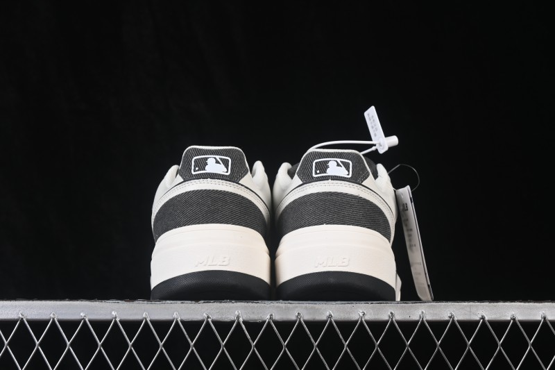 New Era NY MLB Chunky Liner Denim Pocket Running Shoes with Elevated Sole - 3ASXD015N50BKS