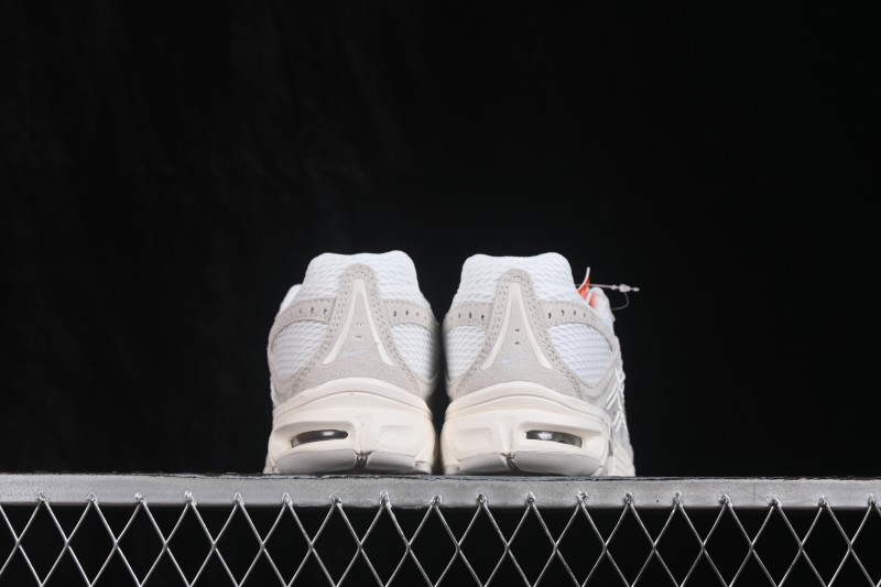 Nike Air Max Moto 2K Retro Running Shoes with Air Cushioning - IO4862-100