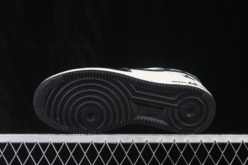 Nike Air Force 1 '07 Low Casual Sneakers with Contrast Color Blocking and Full-Length Air Cushion - DW8806-005