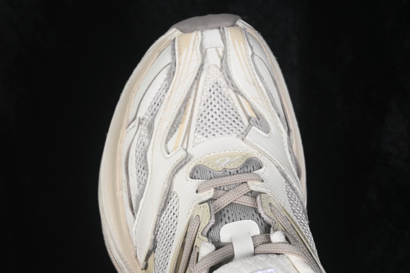 Balenciaga Jet Embossed Print Round-Toe Thick-Sole Low-Top Dad Shoes - WMRTN9191