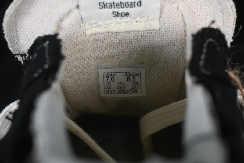 Vans Sk8-Mid Frayed Casual Skateboarding Shoes - VN000XUKGTW