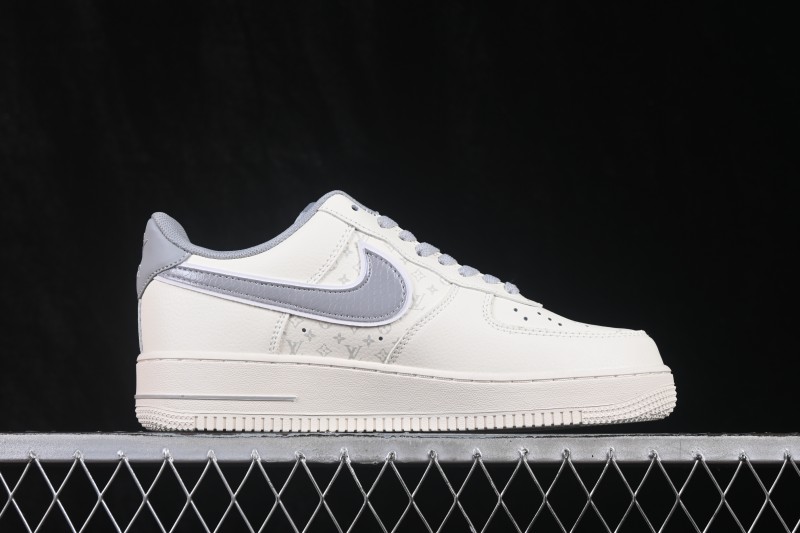 Nike Air Force 1 '07 Low Basketball Shoes with Full-Length Air Cushion - GS2288-014