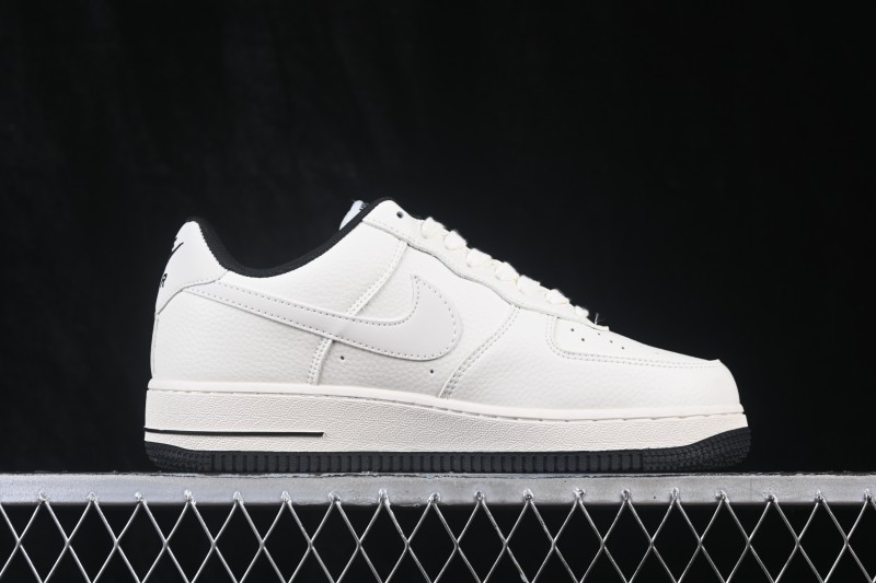 Nike Air Force 1 '07 Low Casual Skateboarding Shoes with Full-Length Air Cushion - DN9688-135