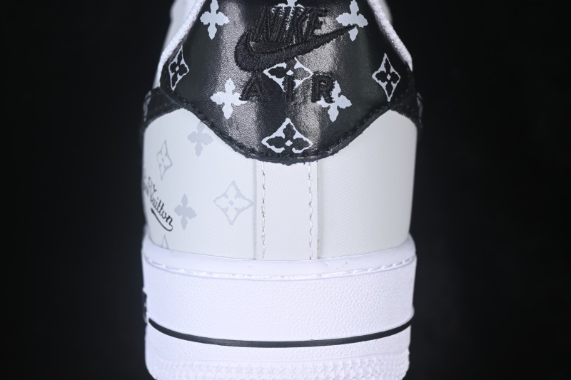 Nike Air Force 1 '07 Low Basketball Shoes with Full-Length Air Cushion - CZ0270-106
