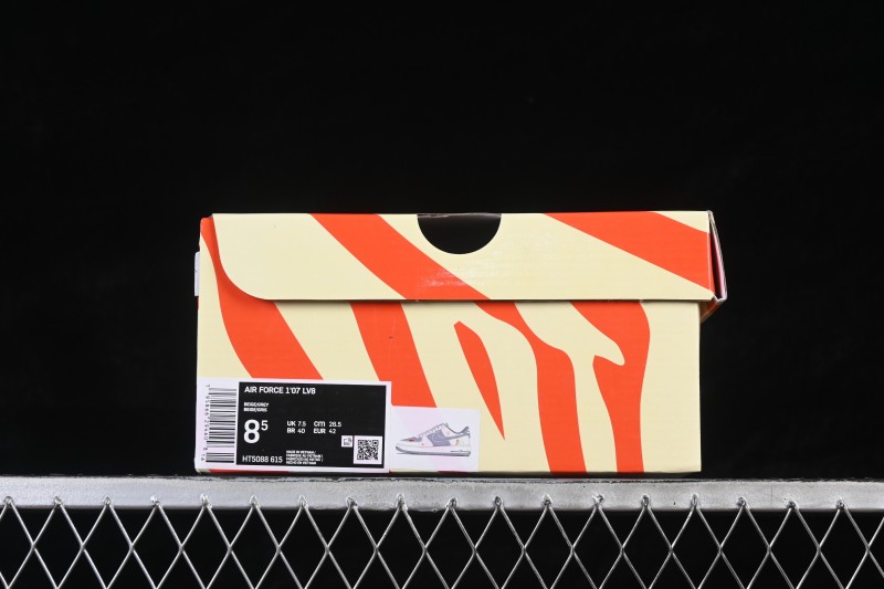 Nike Air Force 1 '07 Low Casual Skateboarding Shoes in Off-White and Grey - HT5088-615