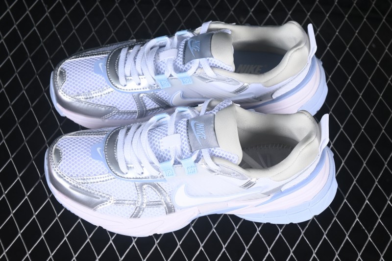 Nike V2K Run Retro Low-Top Running Shoes with Cushlon Foam Cushioning and Anti-Slip Sole - FD0736-119