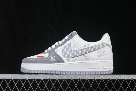 Nike Air Force 1 '07 Low Collaboration Skateboarding Shoes with Full-Length Air Sole - WY0655-120