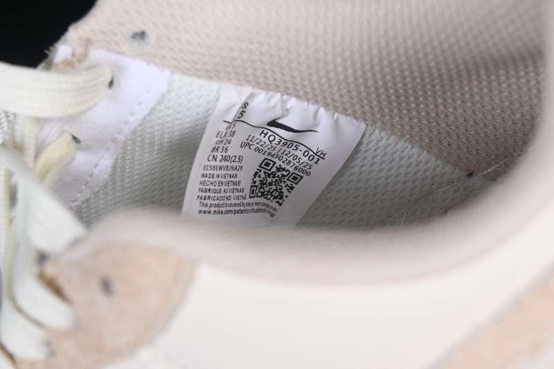 Nike Air Force 1 '07 Low Casual Skateboarding Shoes with Cream and Light Grey Colorway - HQ3905-001