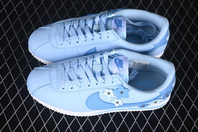Nike Classic Cortez Retro Running Shoes with Vintage Design - IV5675-100