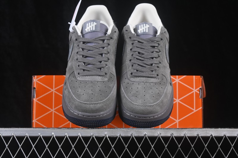 Nike Air Force 1 '07 Low Basketball Sneakers with Full-Length Air Cushion - DF0188-018
