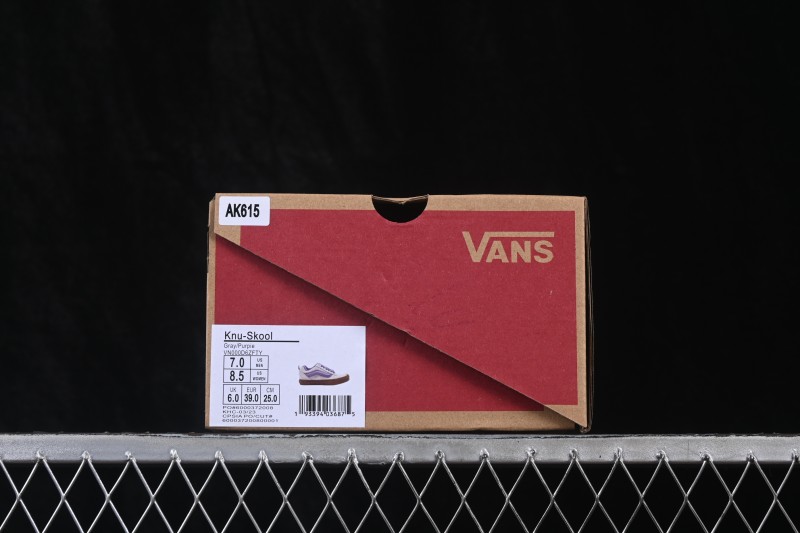 Vans Knu-Skool Low-Top Casual Skateboarding Shoes with Classic Jazz Stripes - VN000D6ZFTY