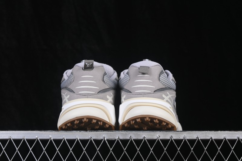 LV Tatic Runner Louis Vuitton Sneakers with Mesh and Tech Fabric - Gray