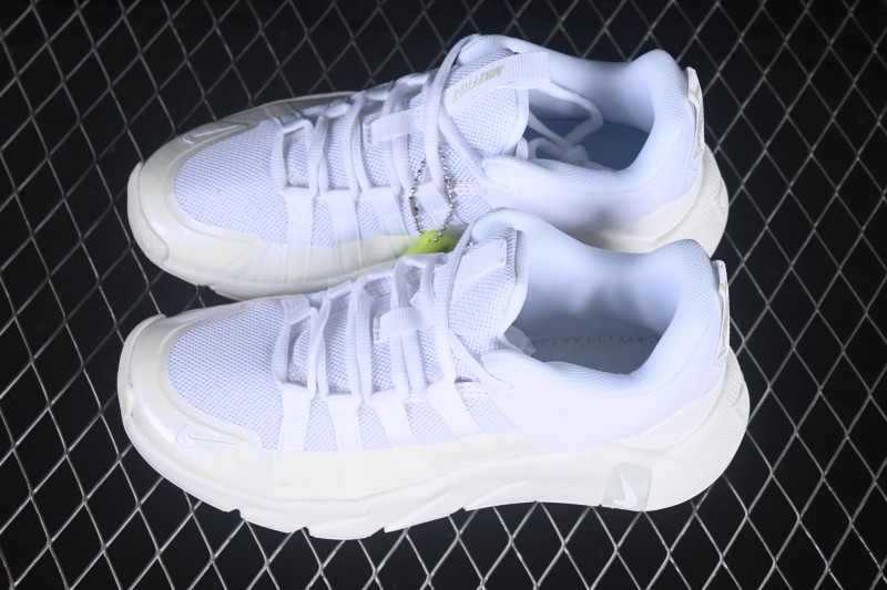 Nike Free Metcon 7 Training Shoes with Breathable Mesh Upper and Durable Cushioning - II7406-101