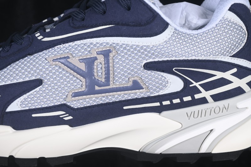 Louis Vuitton Tatic Runner Blue Running Shoes with Tech Fabric and Cushioned Sole - W.F6