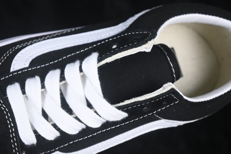 Vans Old Skool Dx Low Top Casual Skate Shoes - VN0A38G2PXC