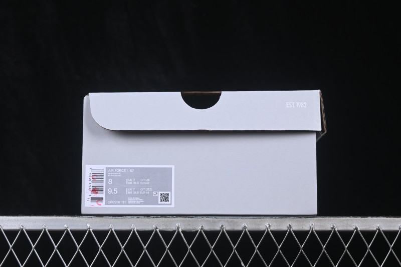 Nike Air Force 1 '07 Low Low-Top Casual Sneakers All-White Leather - CW2288-111