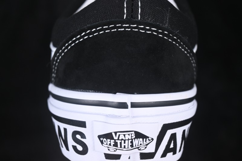 Vans Old Skool Dx Low Top Casual Skate Shoes - VN0A38G2PXC