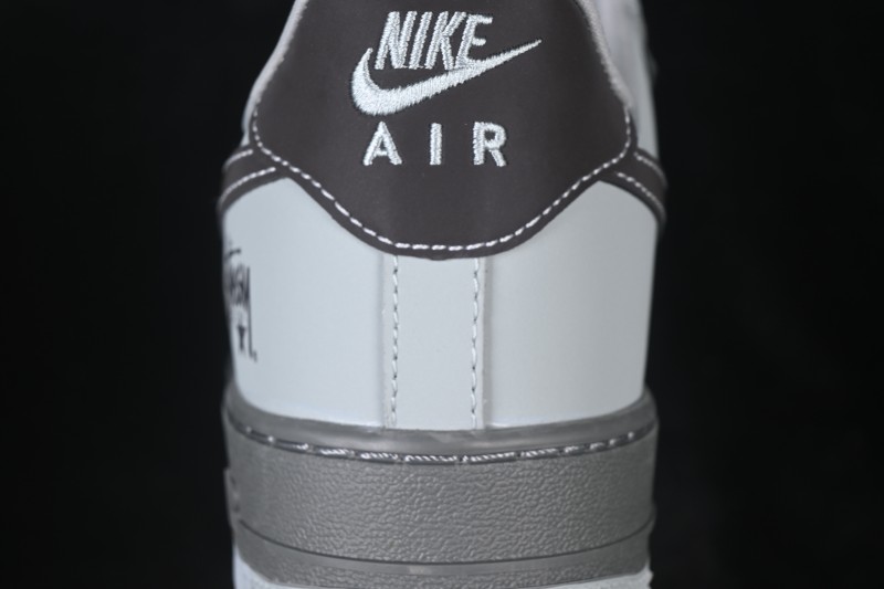 Nike Air Force 1 '07 Low Low-Top Casual Sneakers - RJ1988-007