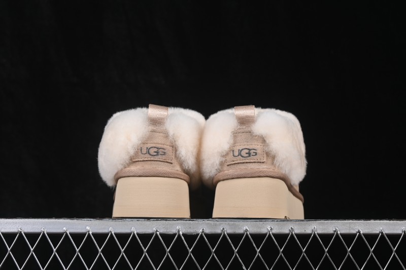 UGG Tazzelle Ankle Platform Snow Boots with Cow Split Leather and Fleece Lining - AJD4