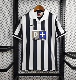 Retro 1998/99 Juventus Home Jersey