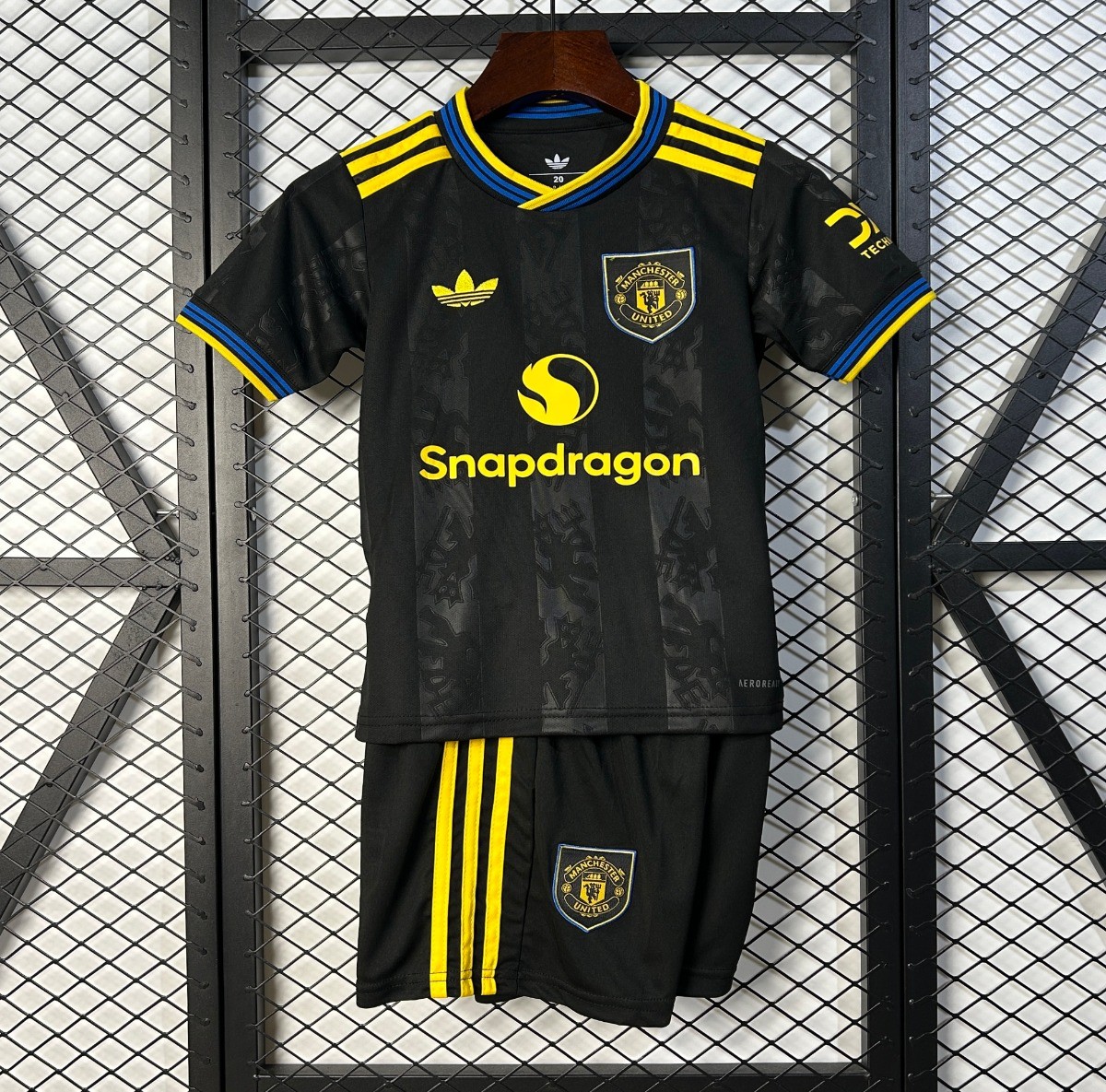 25/26 Kids Manchester United THIRD Size 16-28 Jersey