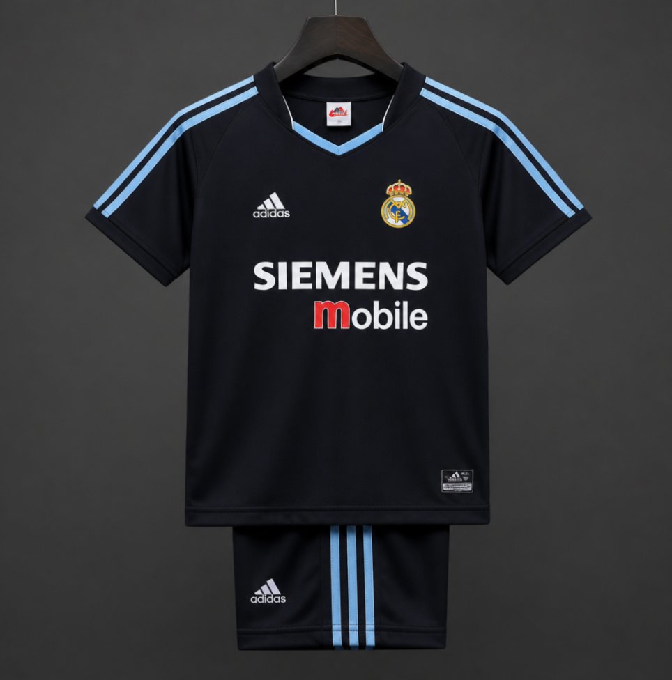 Retro Kids 03/04 Real Madrid Away Jersey