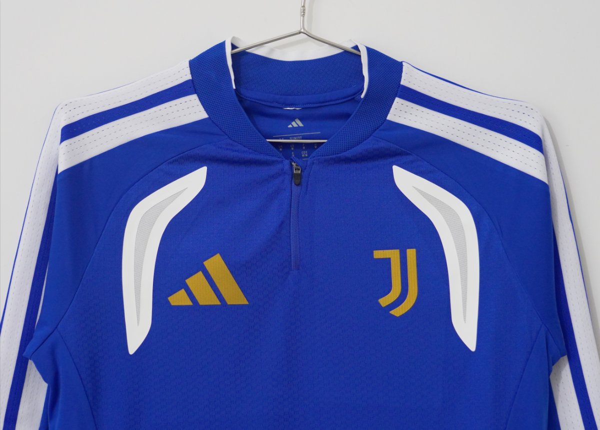 26/27 Juventus FC Blue & White Quarter-Zip Training Top