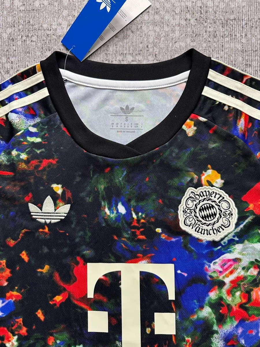 26/27 Women Bayern Munich Oktoberfest Version Black Jersey